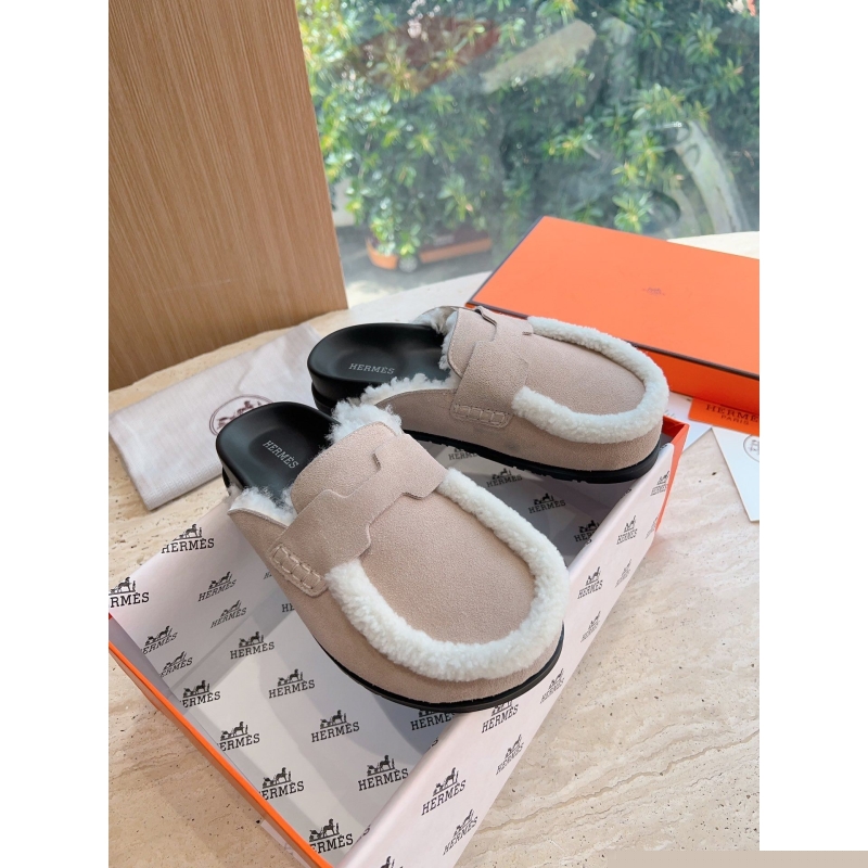 H**mes slippers